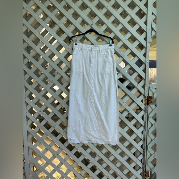 Free People Dresses & Skirts - Free people maxi skirt